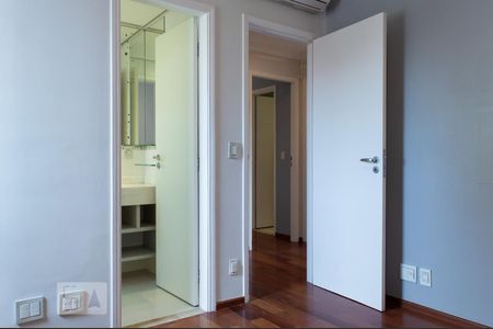 Quarto Suíte de apartamento para alugar com 3 quartos, 91m² em Vila Clementino, São Paulo
