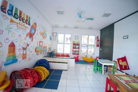 brinquedoteca de apartamento para alugar com 2 quartos, 57m² em Vila Satúrnia, Campinas