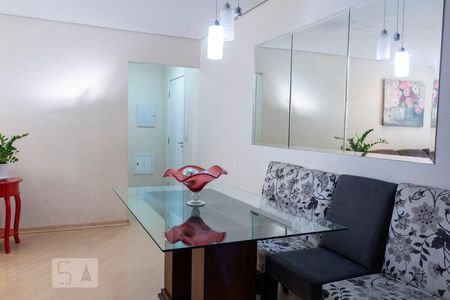 Sala de apartamento à venda com 3 quartos, 90m² em Vila Firmiano Pinto, São Paulo