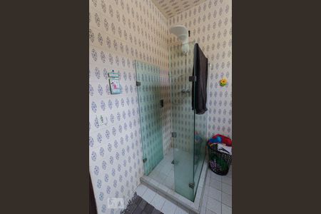 Casa à venda com 706m², 5 quartos e 5 vagas Casa à venda com 706m², 5 quartos e 5 vagasBanheiro Social 2 (2º andar)