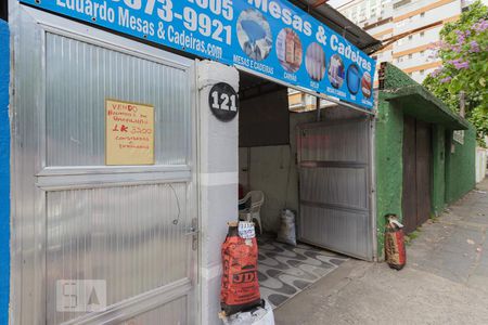 Casa à venda com 706m², 5 quartos e 5 vagas Casa à venda com 706m², 5 quartos e 5 vagasFachada - Terreno