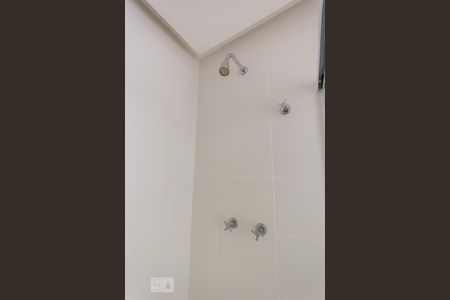 Casa de condomínio para alugar com 190m², 4 quartos e 2 vagas Casa de condomínio para alugar com 190m², 4 quartos e 2 vagasBanheiro Quarto 4 - Suíte (2º andar)