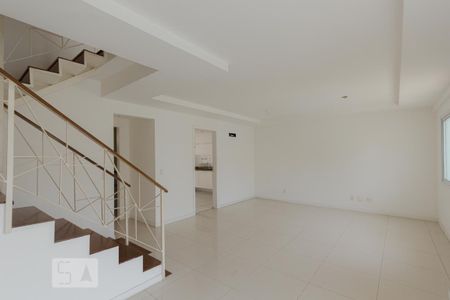 Sala (1º andar) de casa de condomínio para alugar com 4 quartos, 190m² em Freguesia, Rio de Janeiro
