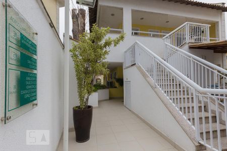 Casa de condomínio para alugar com 190m², 4 quartos e 2 vagas Casa de condomínio para alugar com 190m², 4 quartos e 2 vagasÁrea Comum