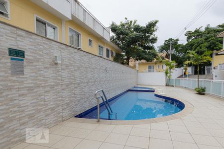 Casa de condomínio para alugar com 190m², 4 quartos e 2 vagas Casa de condomínio para alugar com 190m², 4 quartos e 2 vagasPiscina