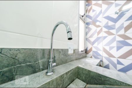 Apartamento à venda com 94m², 2 quartos e sem vaga Apartamento à venda com 94m², 2 quartos e sem vagaBanheiro