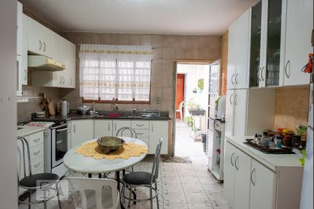 Casa à venda com 240m², 3 quartos e 1 vagaCozinha