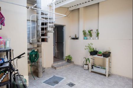 Casa à venda com 240m², 3 quartos e 1 vagaQuintal