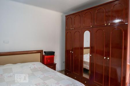 Casa à venda com 240m², 3 quartos e 1 vagaQuarto 3 - Fundos