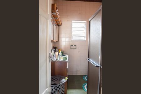 Casa à venda com 240m², 3 quartos e 1 vagaBanheiro 2