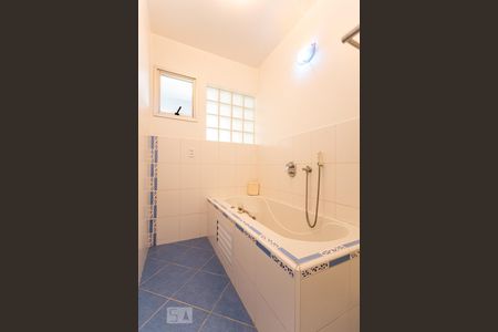 Apartamento para alugar com 106m², 3 quartos e 2 vagasBanheira