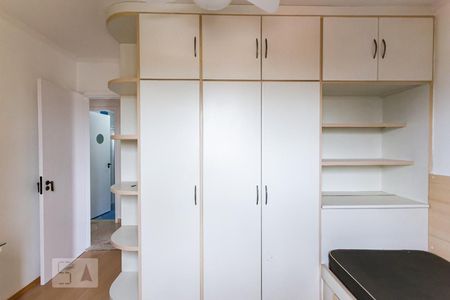 Apartamento para alugar com 106m², 3 quartos e 2 vagasQuarto 2