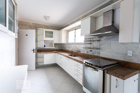 Apartamento para alugar com 106m², 3 quartos e 2 vagasCozinha