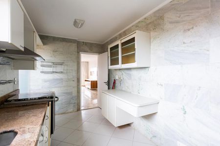 Apartamento para alugar com 106m², 3 quartos e 2 vagasCozinha