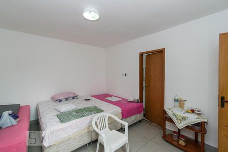 Casa à venda com 250m², 3 quartos e 5 vagasSuíte 2