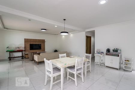 Sala  de casa à venda com 3 quartos, 250m² em Vila da Penha, Rio de Janeiro