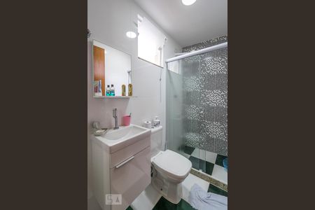 Casa à venda com 250m², 3 quartos e 5 vagasBanheiro da Suíte 2