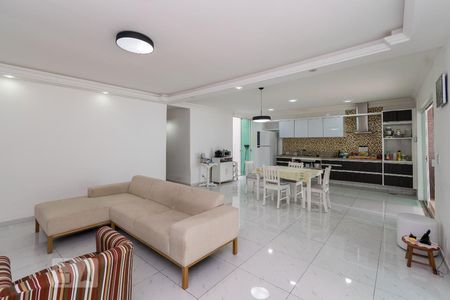 Sala  e Cozinha de casa à venda com 3 quartos, 250m² em Vila da Penha, Rio de Janeiro