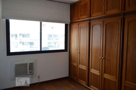 Apartamento à venda com 90m², 2 quartos e 1 vagaSuíte