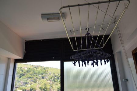 Apartamento à venda com 90m², 2 quartos e 1 vagaÁrea de Serviço