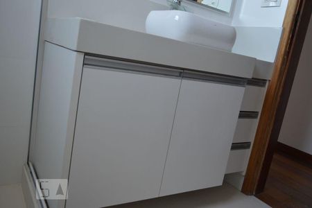 Apartamento à venda com 90m², 2 quartos e 1 vagaBanheiro da Suíte