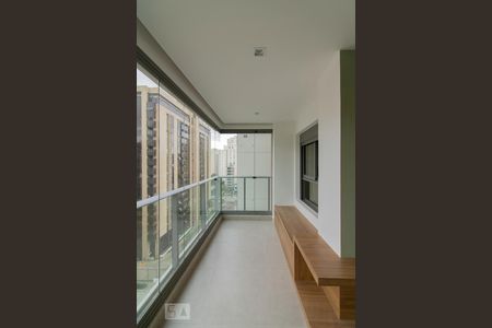 SalaVaranda Sala de apartamento à venda com 2 quartos, 72m² em Indianópolis, São Paulo