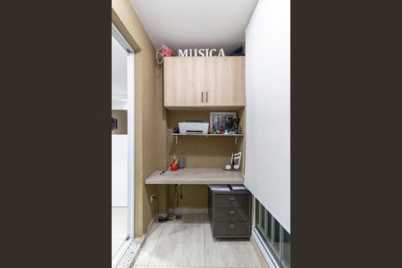 Sacada de apartamento à venda com 3 quartos, 70m² em Santo Antônio, Osasco