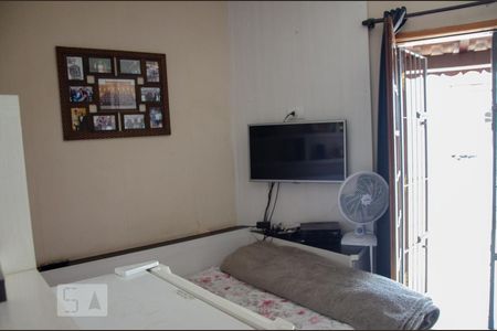 Casa à venda com 99m², 3 quartos e 1 vagaQuarto1