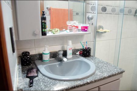 Casa à venda com 99m², 3 quartos e 1 vagaBanheiro