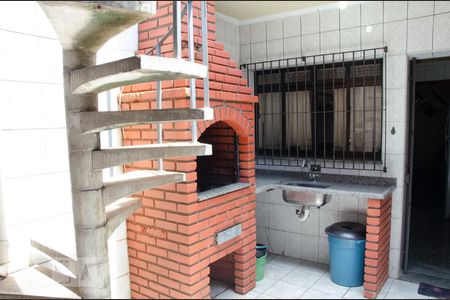 Casa à venda com 99m², 3 quartos e 1 vagaÁrea comum - Churrasqueira