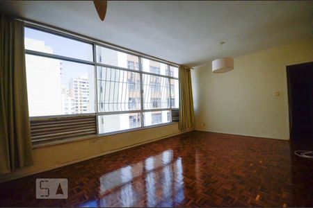 Apartamento para alugar com 110m², 3 quartos e 1 vagaVista da Rua
