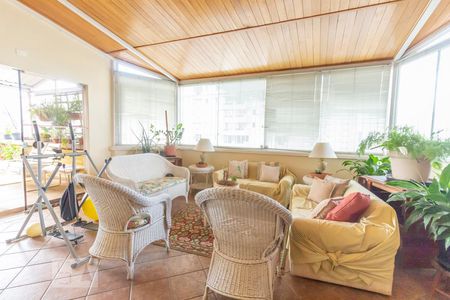 Apartamento à venda com 244m², 3 quartos e 3 vagasJardim