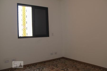 Quarto 1 de apartamento para alugar com 2 quartos, 70m² em Jardim Maria Rosa, Taboão da Serra