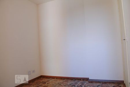 Quarto 1 de apartamento para alugar com 2 quartos, 70m² em Jardim Maria Rosa, Taboão da Serra