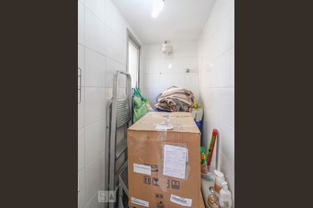 Apartamento à venda com 89m², 3 quartos e 2 vagas Apartamento à venda com 89m², 3 quartos e 2 vagasBanheiro de Serviço