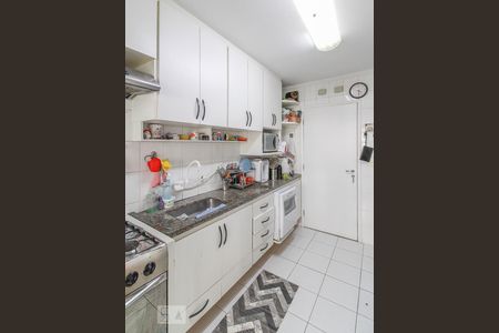 Apartamento à venda com 89m², 3 quartos e 2 vagas Apartamento à venda com 89m², 3 quartos e 2 vagasCozinha
