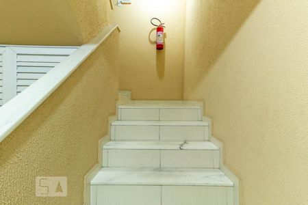 Apartamento para alugar com 51m², 2 quartos e 1 vagaEscada