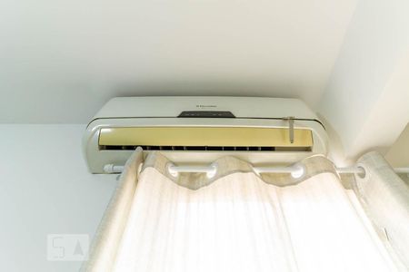 Detalhe Sala de apartamento para alugar com 2 quartos, 51m² em Cascadura, Rio de Janeiro