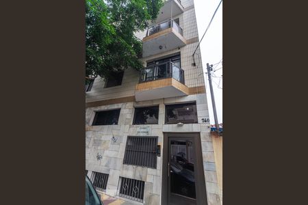 Apartamento para alugar com 72m², 2 quartos e 1 vagaFachada