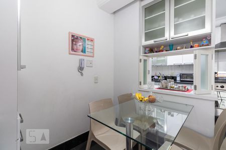 Apartamento para alugar com 128m², 3 quartos e 2 vagas Apartamento para alugar com 128m², 3 quartos e 2 vagasCozinha