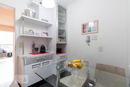 Apartamento para alugar com 128m², 3 quartos e 2 vagas Apartamento para alugar com 128m², 3 quartos e 2 vagasCozinha