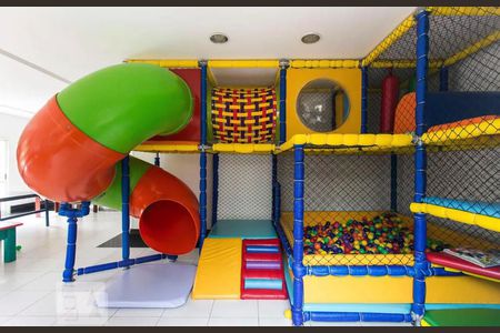 Apartamento para alugar com 128m², 3 quartos e 2 vagas Apartamento para alugar com 128m², 3 quartos e 2 vagasBrinquedoteca