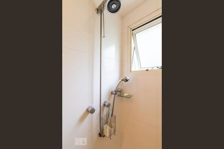 Apartamento para alugar com 128m², 3 quartos e 2 vagas Apartamento para alugar com 128m², 3 quartos e 2 vagasBanheiro Suite 1