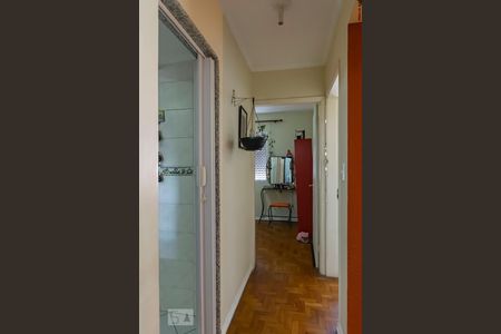 Apartamento para alugar com 70m², 2 quartos e sem vagaCorredor