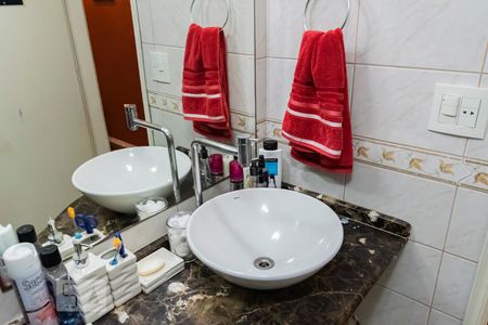 Apartamento para alugar com 70m², 2 quartos e sem vagaBanheiro