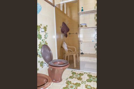 Casa à venda com 436m², 4 quartos e 4 vagasBanheiro 5