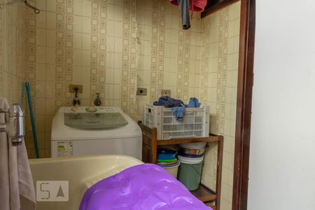 Casa à venda com 436m², 4 quartos e 4 vagasLavanderia