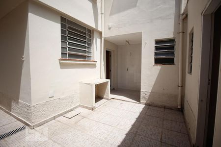 Casa à venda com 133m², 3 quartos e 1 vaga Casa à venda com 133m², 3 quartos e 1 vagaQuintal