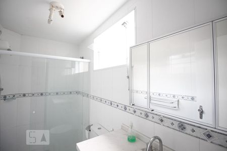 Casa à venda com 133m², 3 quartos e 1 vaga Casa à venda com 133m², 3 quartos e 1 vagaBanheiro