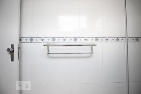 Casa à venda com 133m², 3 quartos e 1 vaga Casa à venda com 133m², 3 quartos e 1 vagaBanheiro